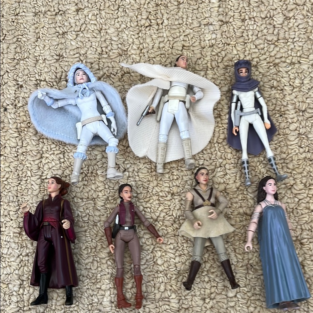 Collection of 7 Star Wars Action Figures, Padme Amidala.